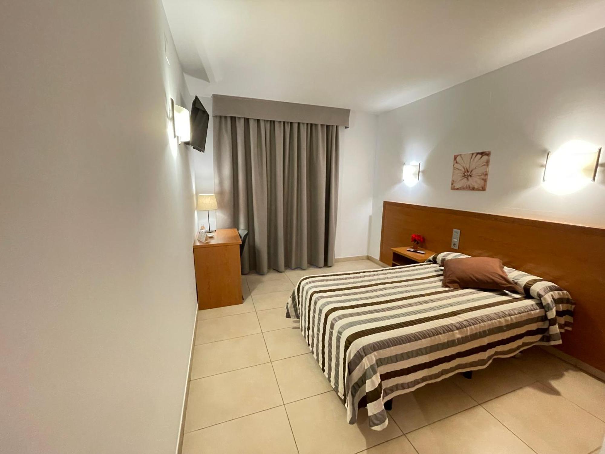 Hotel Avenida Morella Exteriör bild