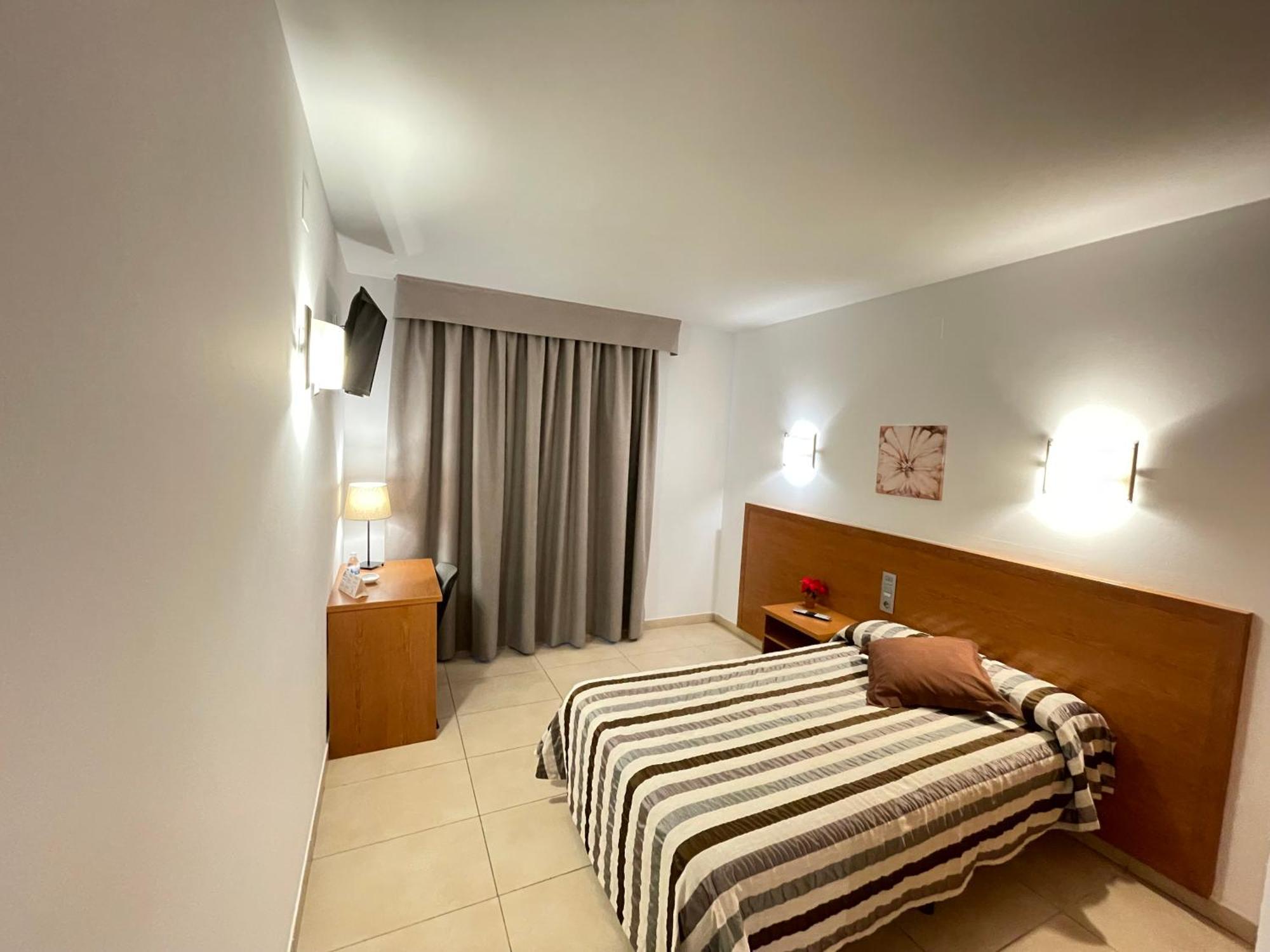 Hotel Avenida Morella Exteriör bild